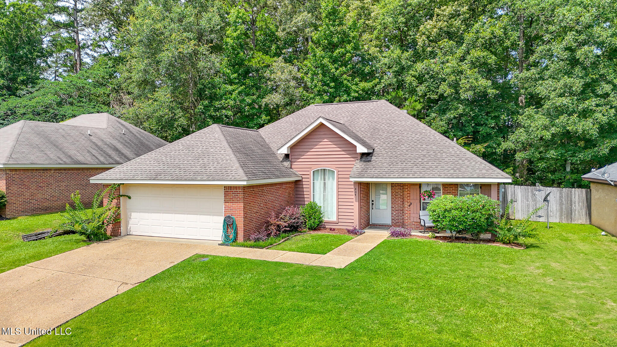 404 Briars Bend Brandon, MS 39042 - Photo 2 of 35 404 Briars Bend 3
