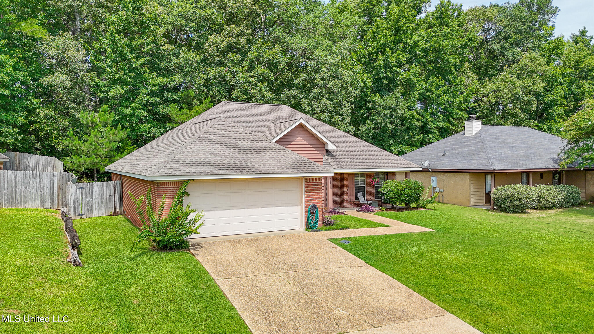 404 Briars Bend Brandon, MS 39042 - Photo 7 of 35 404 Briars Bend