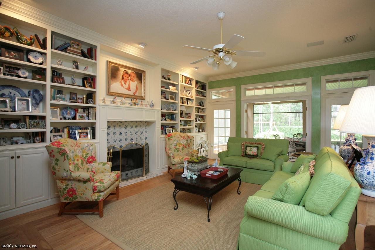 8460 Stables Road Jacksonville, FL 32256 - Photo 3 of 13 Living Room