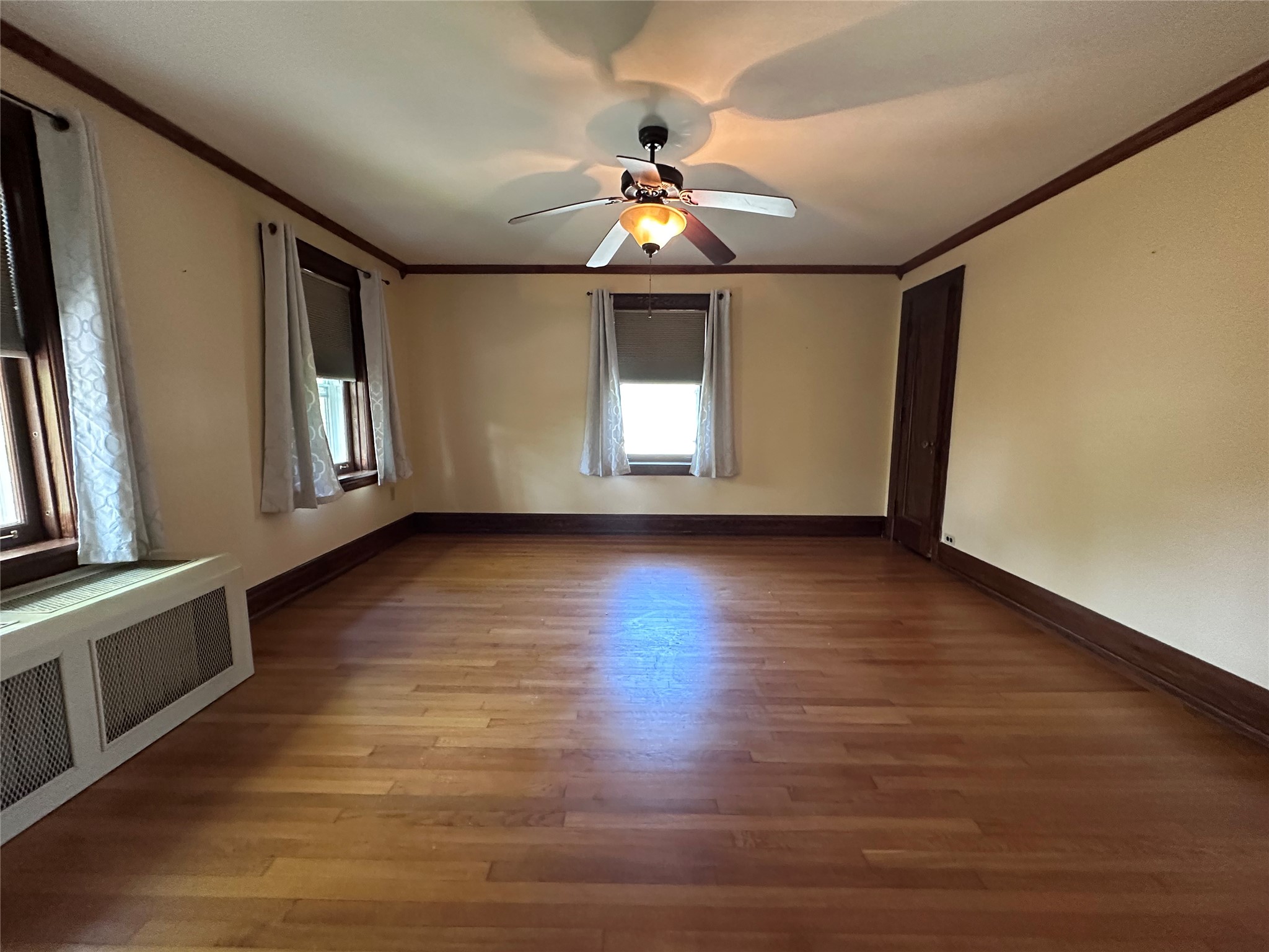515 Hilltop Road Erie, PA 16509 - Photo 27 of 45 NE bedroom 14x14 with deep closet & hardwood floors