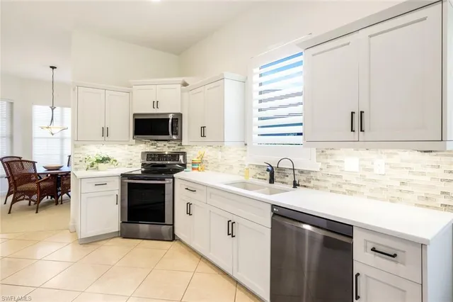 $625,000 | 6078 Highwood Park Court, Naples, FL 34110