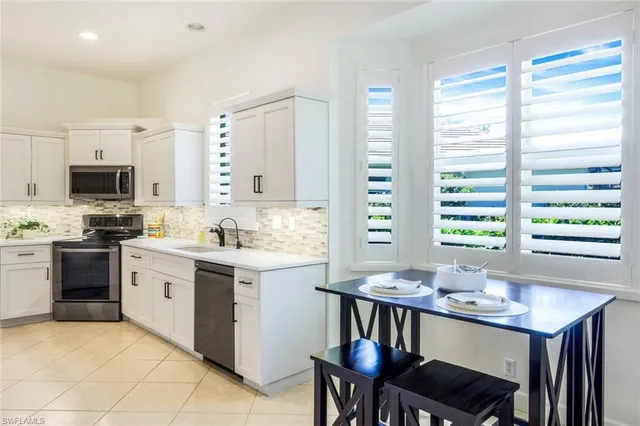 $625,000 | 6078 Highwood Park Court, Naples, FL 34110