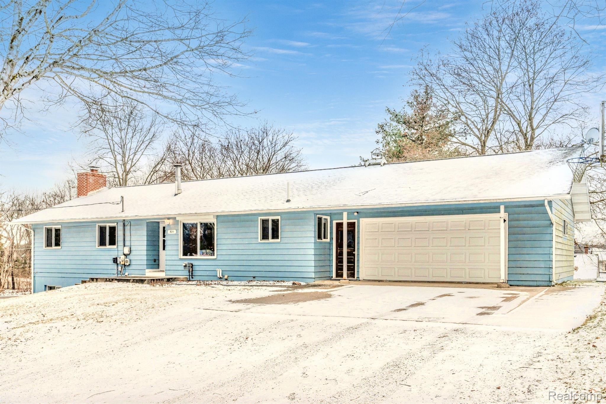 9211 Thumm Road Pinckney, MI 48169 - Photo 1 of 80 Gallery Image 1
