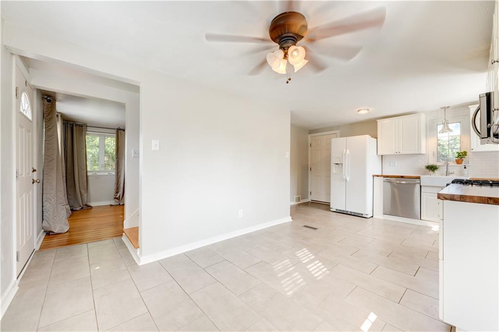 5525 Baptist Road Pittsburgh, PA 15236 - Photo 7 of 17 Gallery Image 7