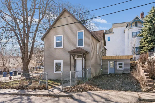 $249,000 | 701 Desoto Street, St. Paul, MN 55130