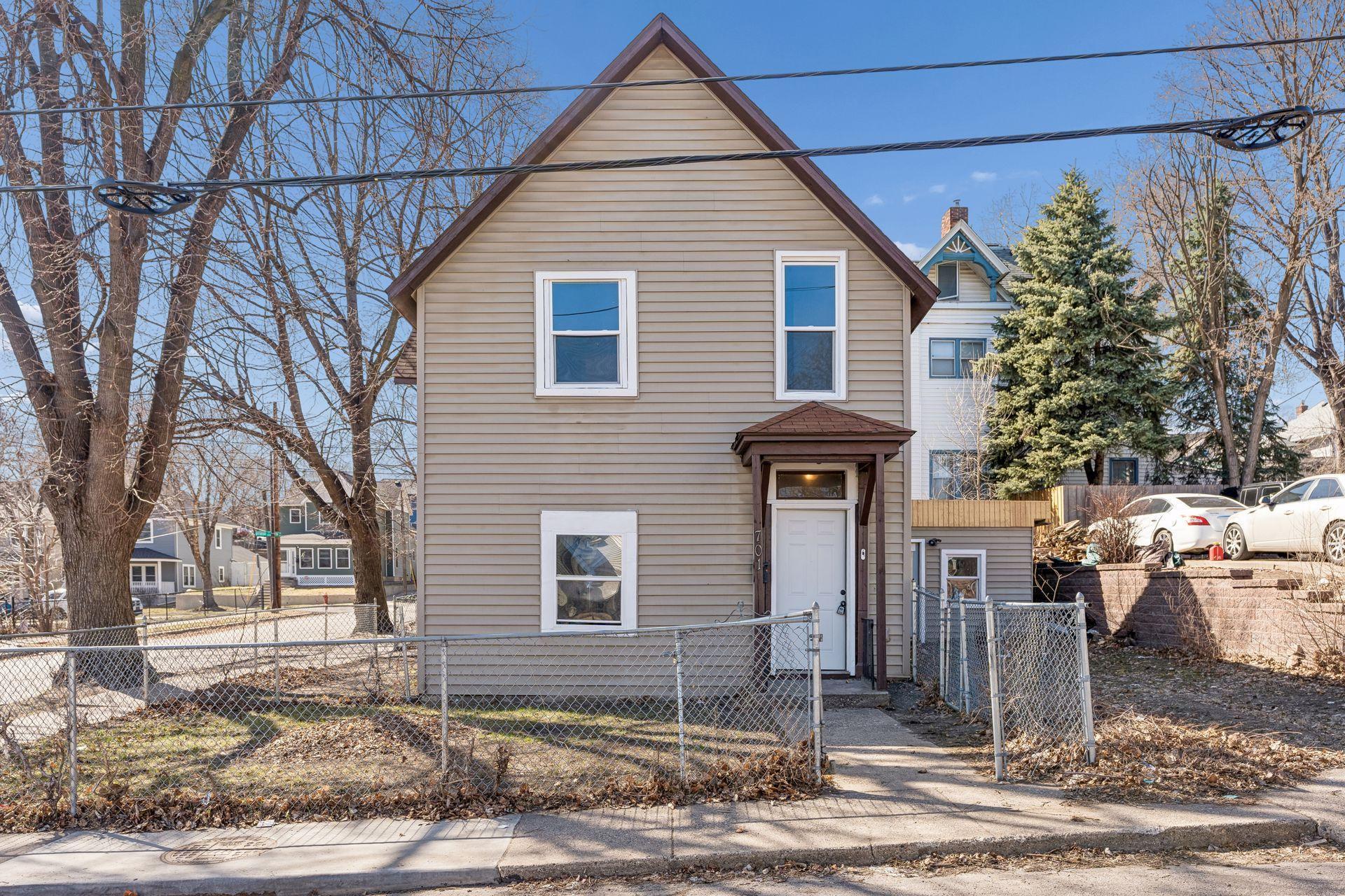 701 Desoto Street St. Paul, MN 55130 - Photo 2 of 36