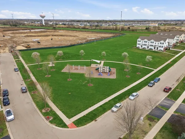$319,000 | 3748 Bissel Drive, Yorkville, IL 60560
