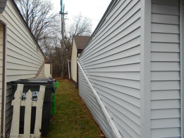 4015 Ellison Road Cleveland, OH 44121 - Photo 8 of 10