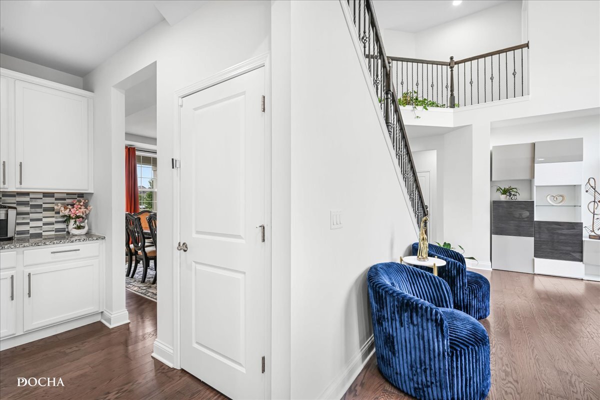 4327 Conifer Road Naperville, IL 60564 - Photo 14 of 50