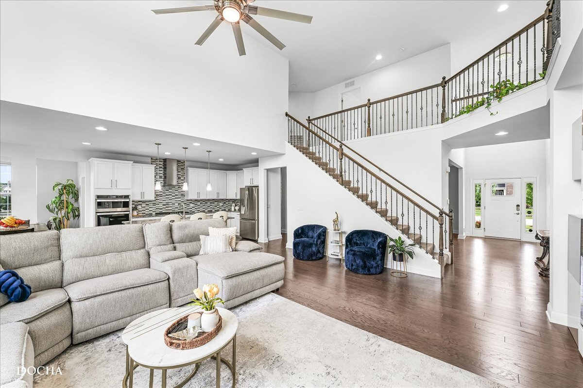 4327 Conifer Road Naperville, IL 60564 - Photo 3 of 50