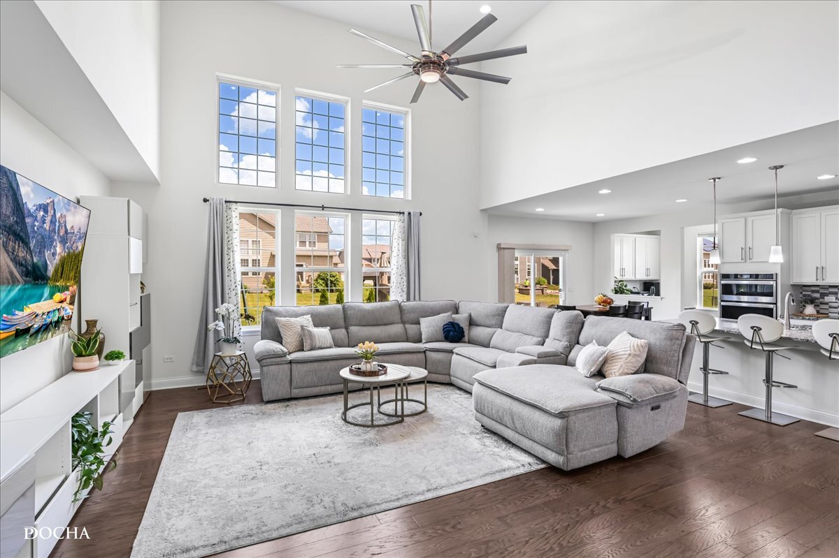 4327 Conifer Road Naperville, IL 60564 - Photo 4 of 50