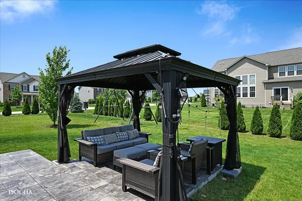 $979,000 | 4327 Conifer Road, Naperville, IL 60564