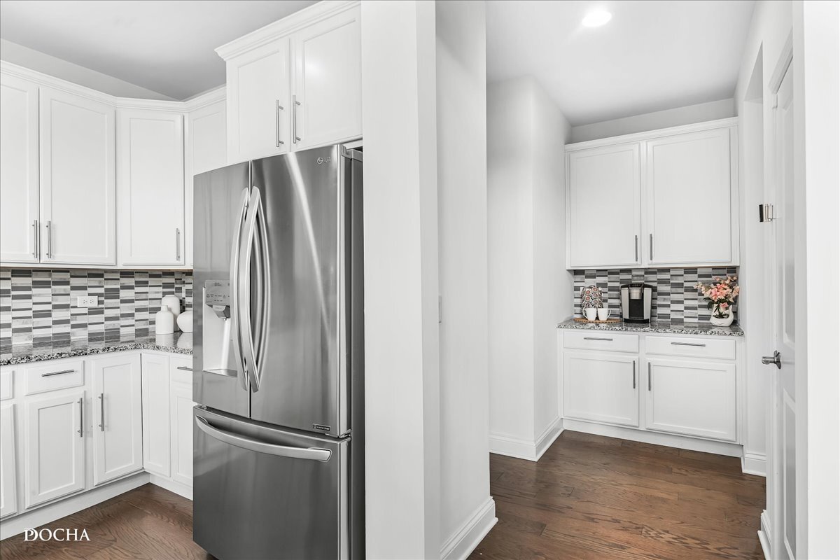 4327 Conifer Road Naperville, IL 60564 - Photo 9 of 50