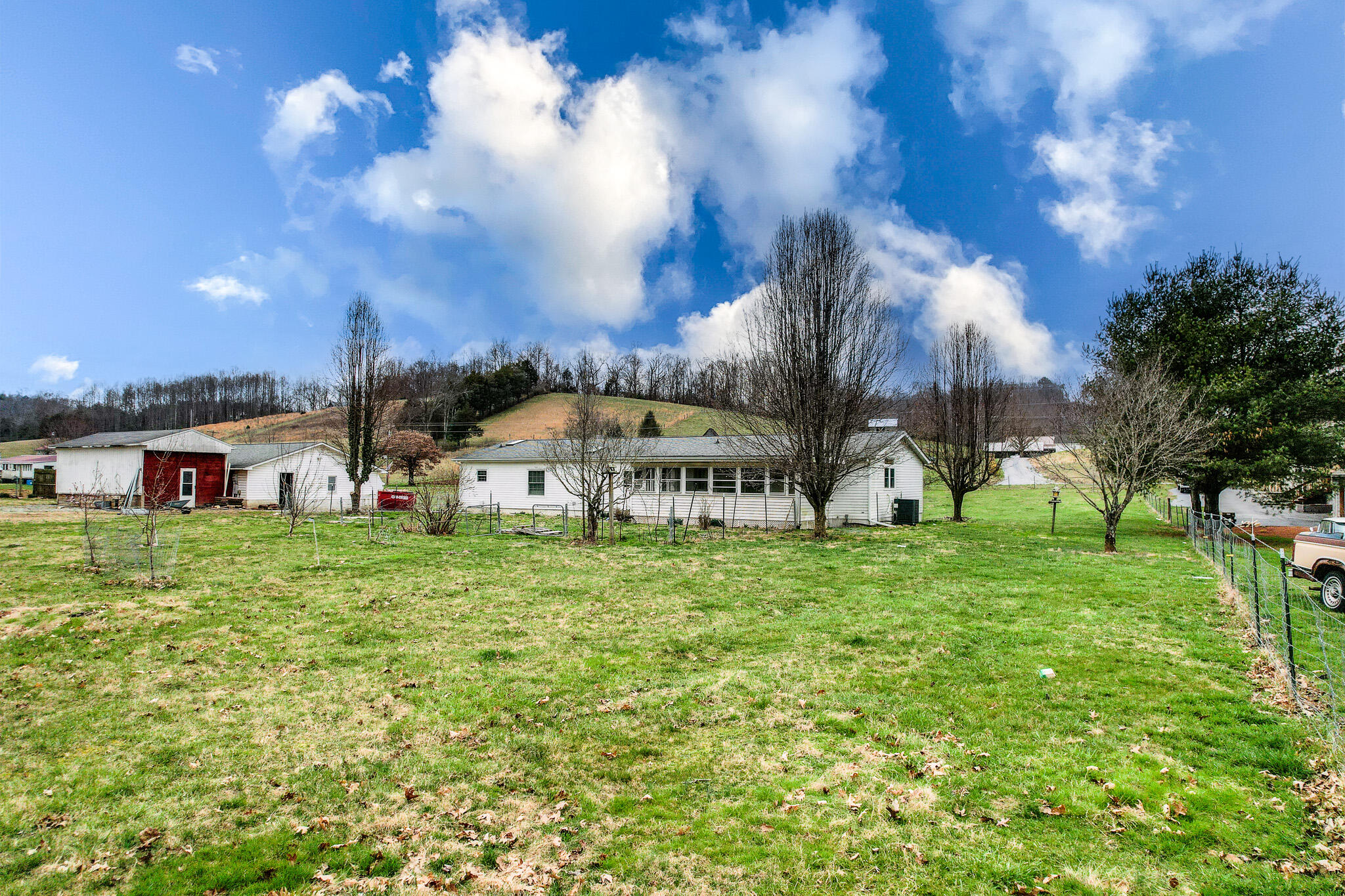 526 Garrison Hollow Road Elizabethton, TN 37643 - Photo 28 of 33 DJI_0598-Edit