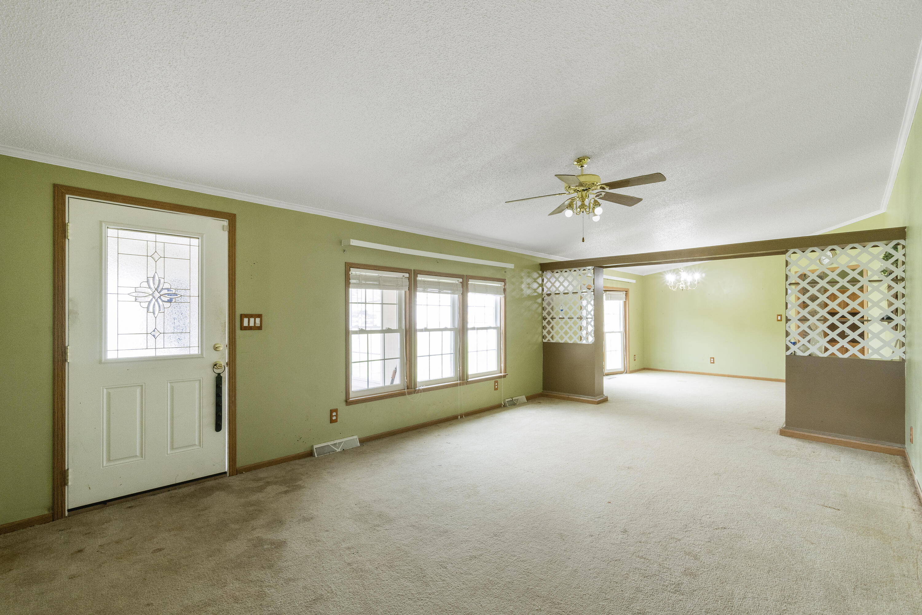 526 Garrison Hollow Road Elizabethton, TN 37643 - Photo 5 of 33 DSC02740