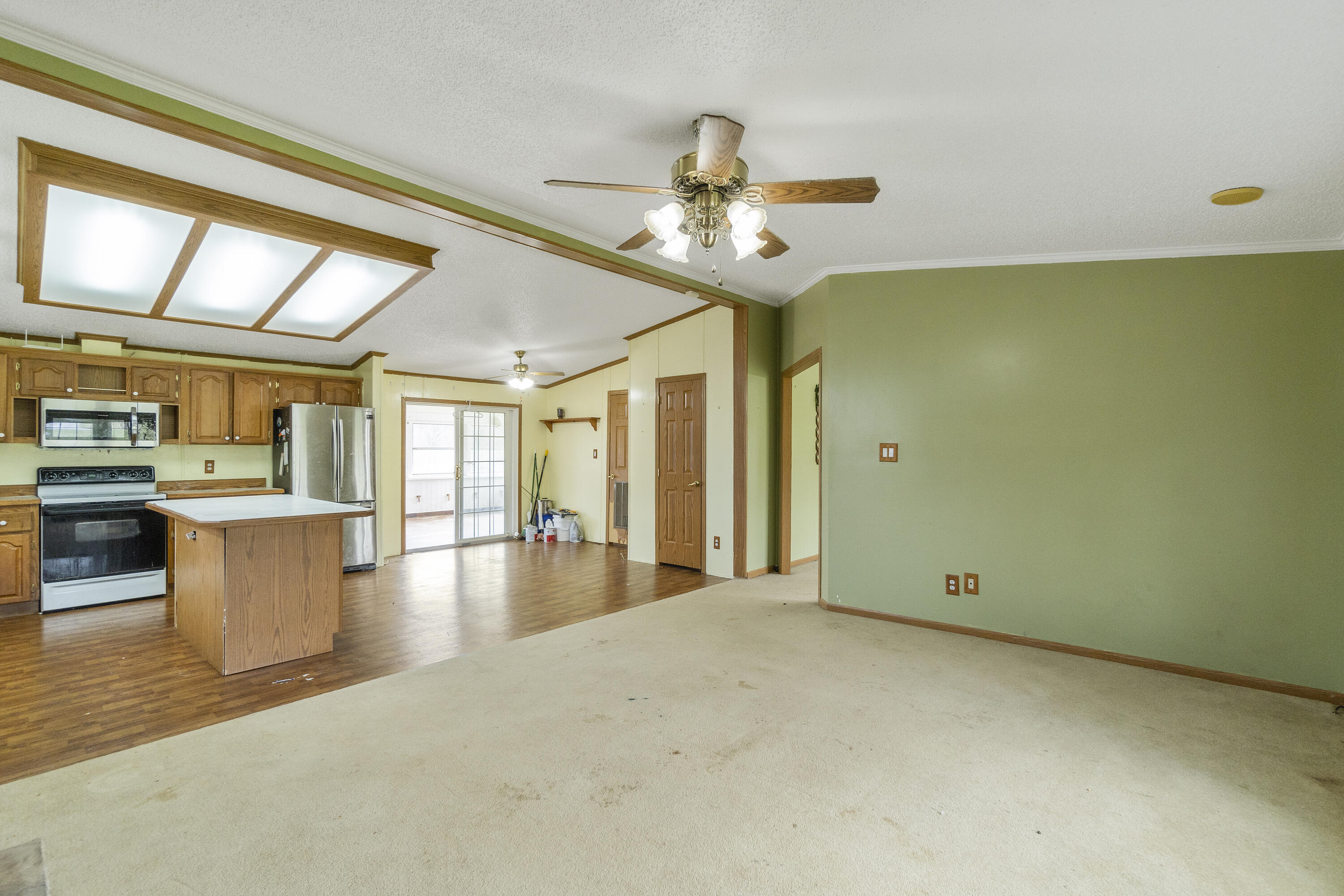526 Garrison Hollow Road Elizabethton, TN 37643 - Photo 8 of 33 DSC02758