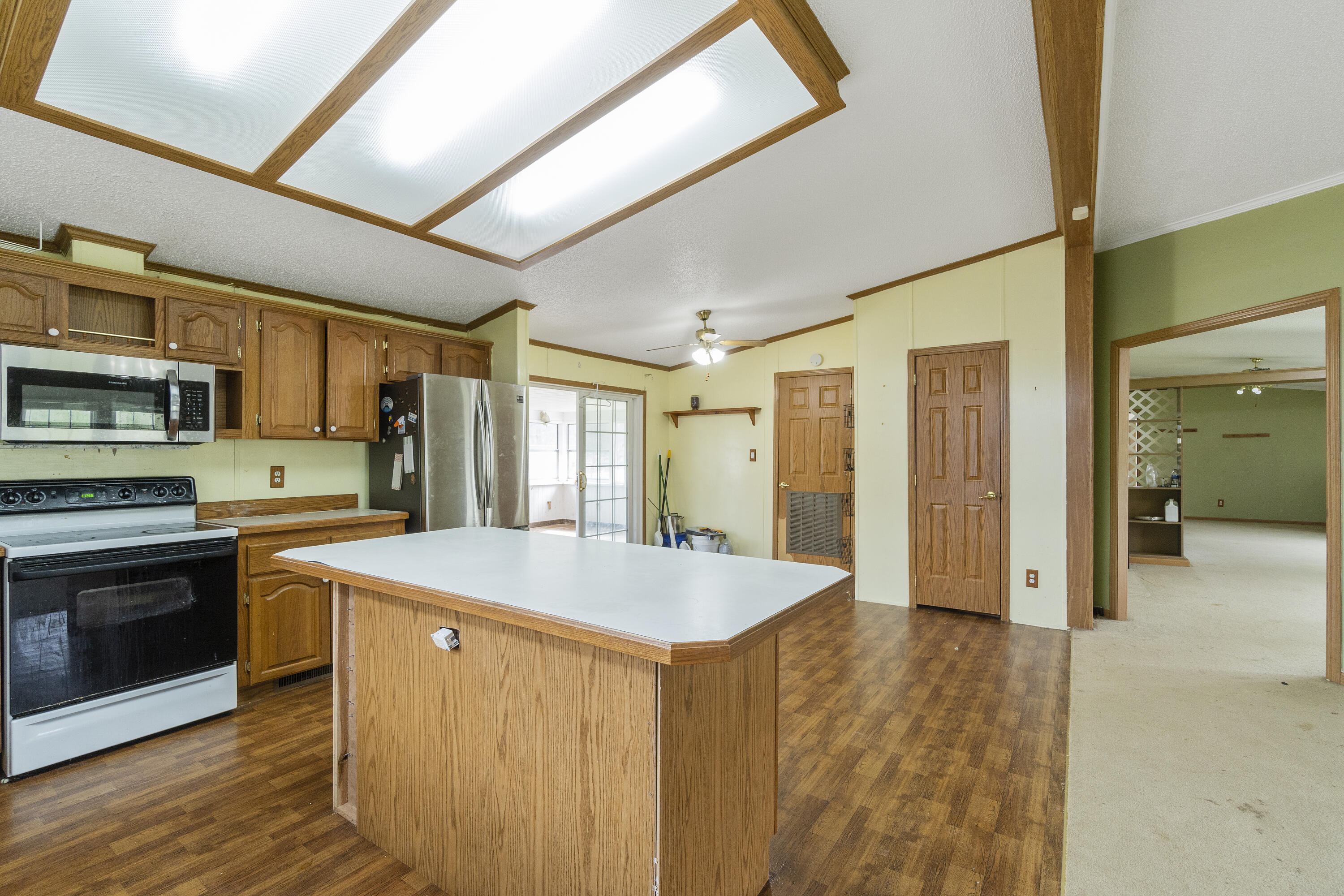 526 Garrison Hollow Road Elizabethton, TN 37643 - Photo 10 of 33 DSC02767