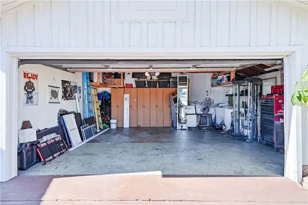 $1,550,000 | 21005 Longworth Avenue, Lakewood, CA 90715