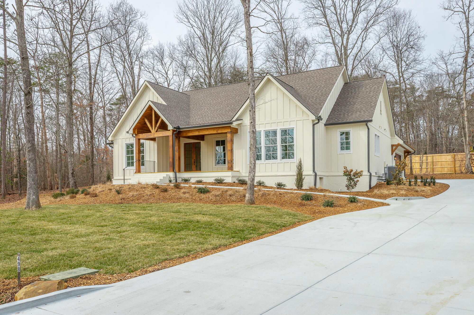 498 Hargis Road Signal Mountain, TN 37377 - Photo 2 of 65 498 Hargis Road HD-88