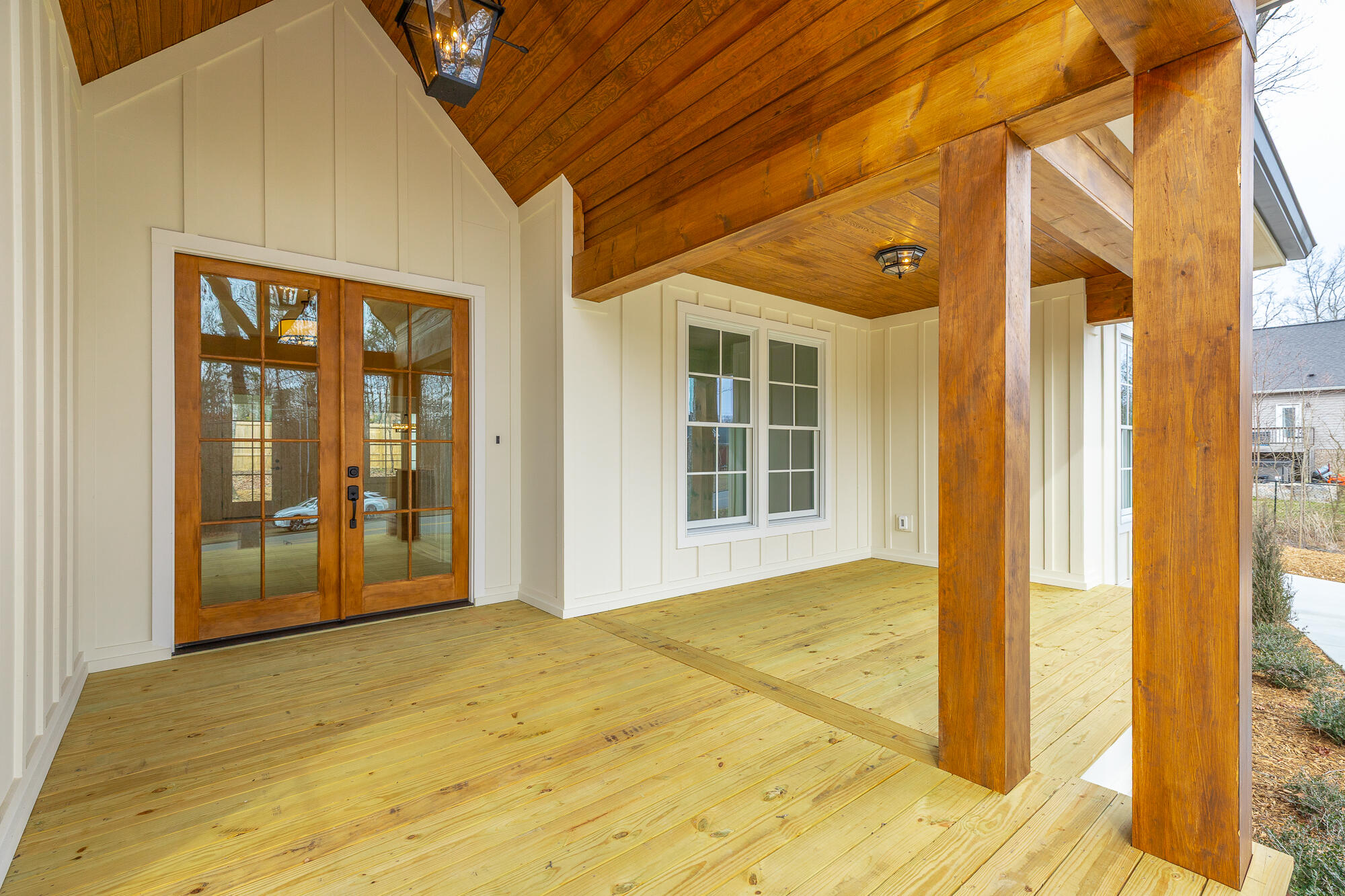 498 Hargis Road Signal Mountain, TN 37377 - Photo 3 of 65 498 Hargis Road HD-109