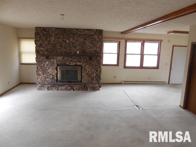5911 Oakbrook Road Davenport, IA 52806 - Photo 4 of 16 Gallery Image 4