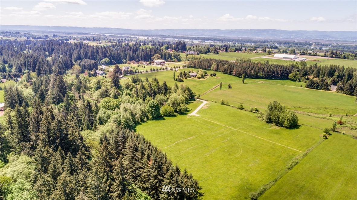 5004 Northwest 199th Street Ridgefield, WA 98642 - Photo 14 of 16 Gallery Image 14