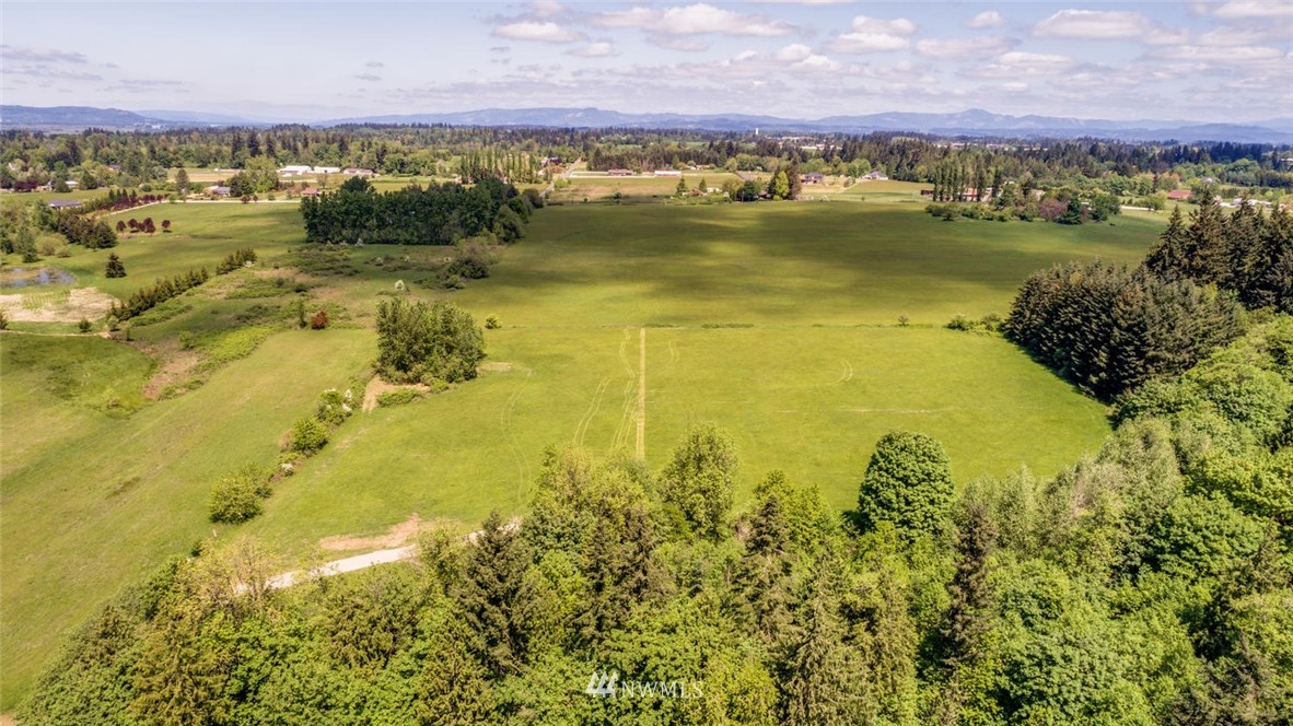 5004 Northwest 199th Street Ridgefield, WA 98642 - Photo 10 of 16 Gallery Image 10