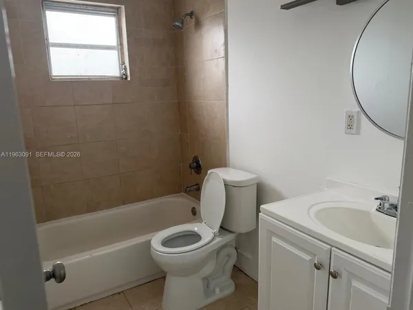 $3,700 | West Flagler, Miami, FL 33126