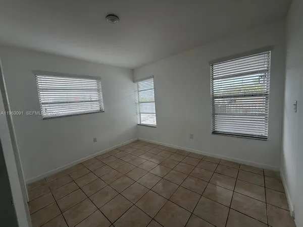 $3,700 | West Flagler, Miami, FL 33126