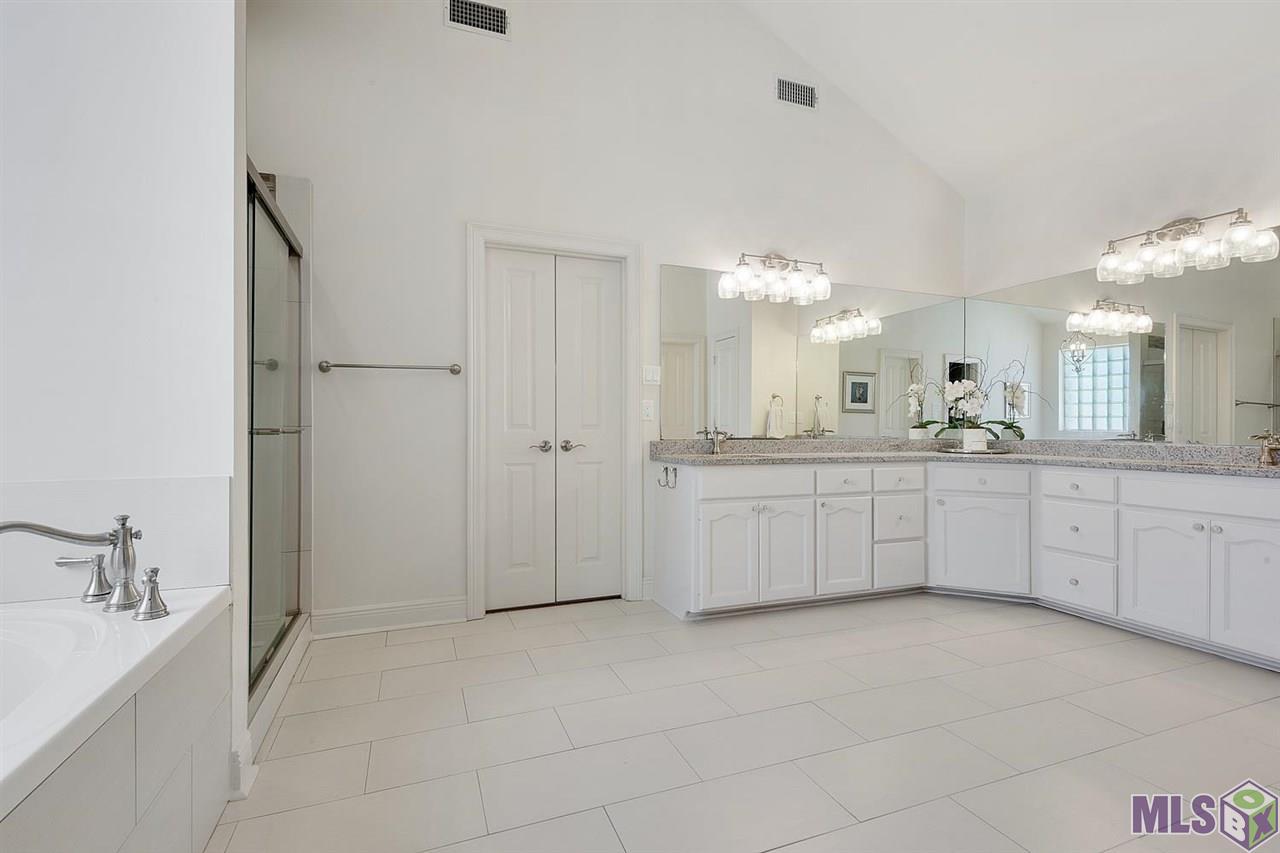 5237 Riverbend Boulevard Baton Rouge, LA 70820 - Photo 8 of 19 Gallery Image 8