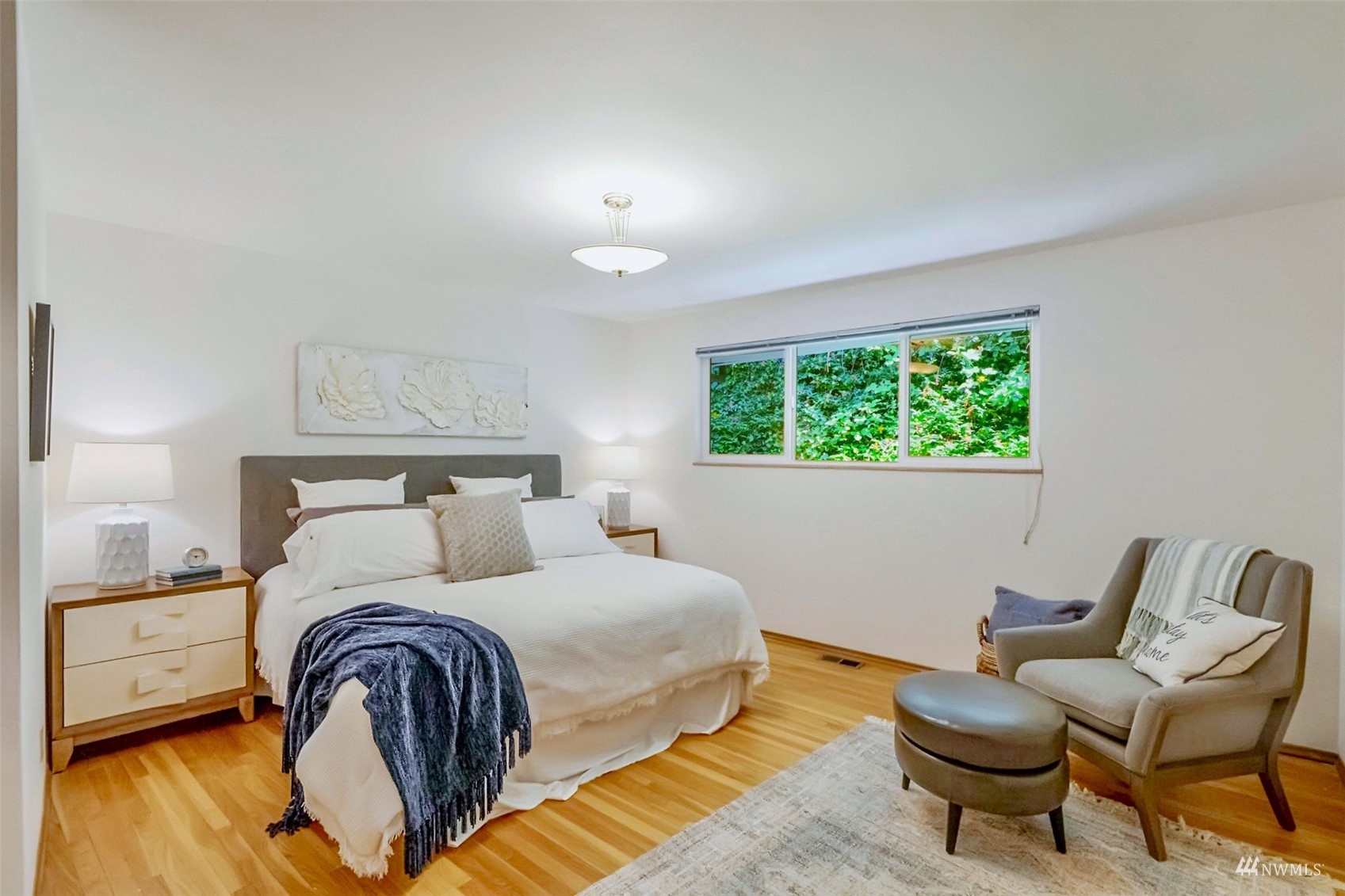 8742 Fauntlee Crest Southwest Seattle, WA 98136 - Photo 16 of 36 Gallery Image 16