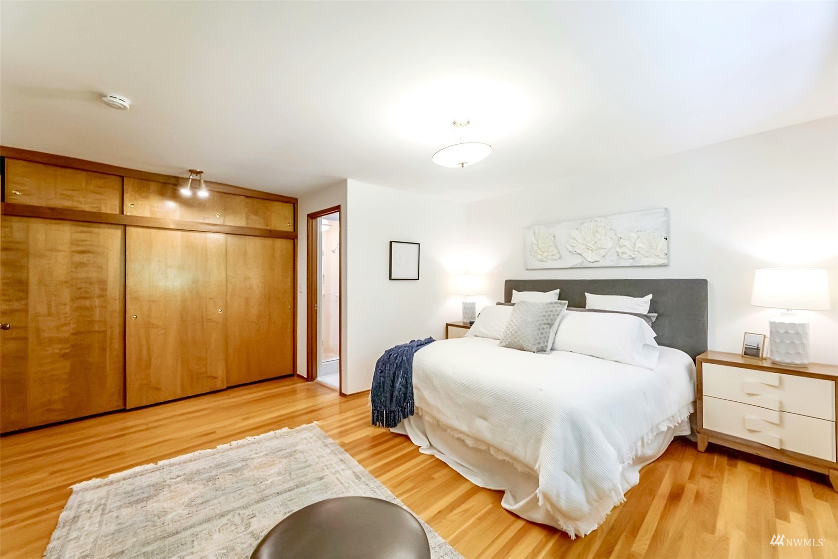 8742 Fauntlee Crest Southwest Seattle, WA 98136 - Photo 17 of 36 Gallery Image 17