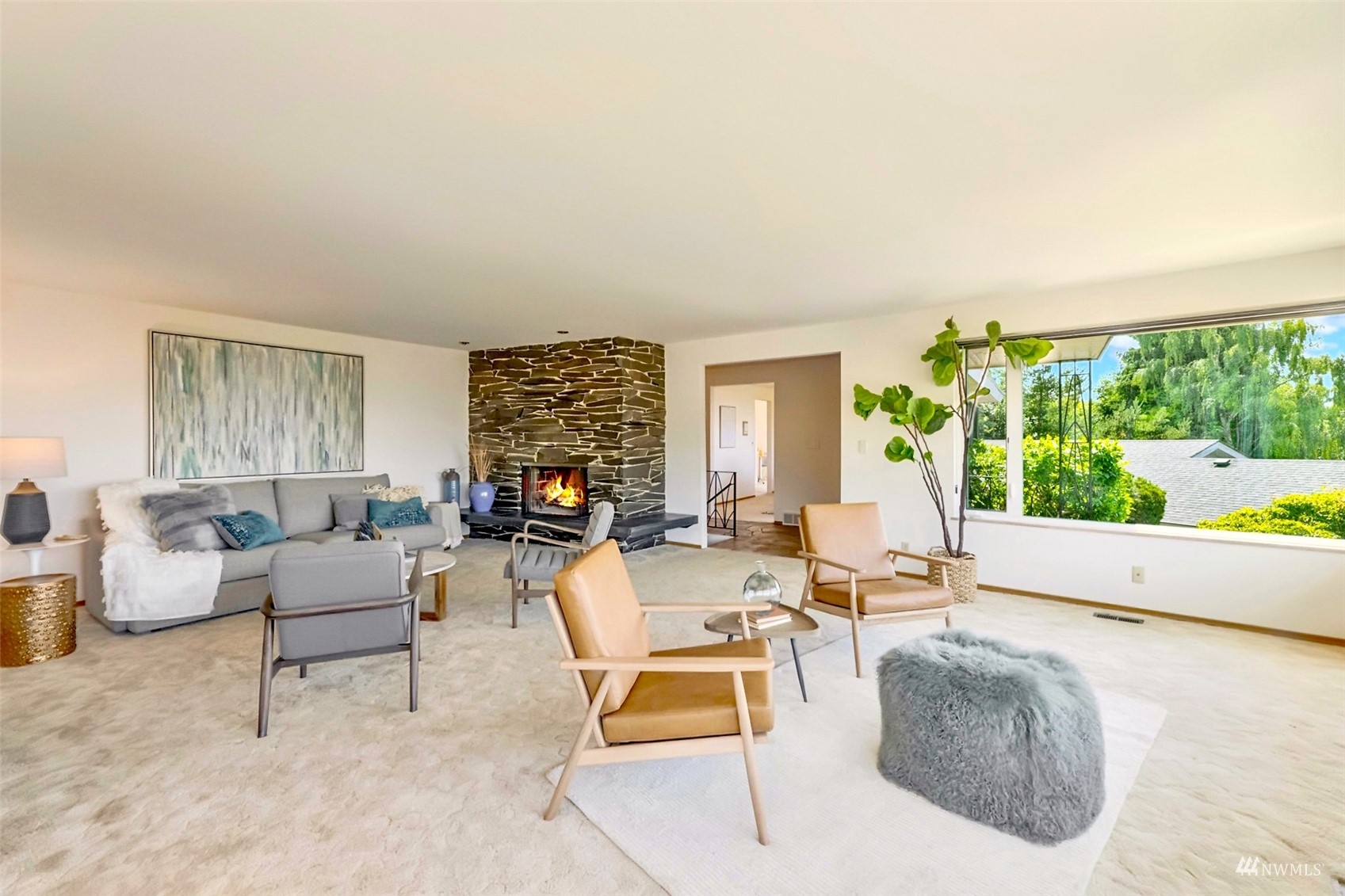 8742 Fauntlee Crest Southwest Seattle, WA 98136 - Photo 7 of 36 Gallery Image 7
