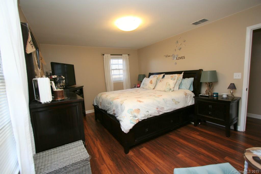 13657 Idlewild Road Matthews, NC 28105 - Photo 8 of 16