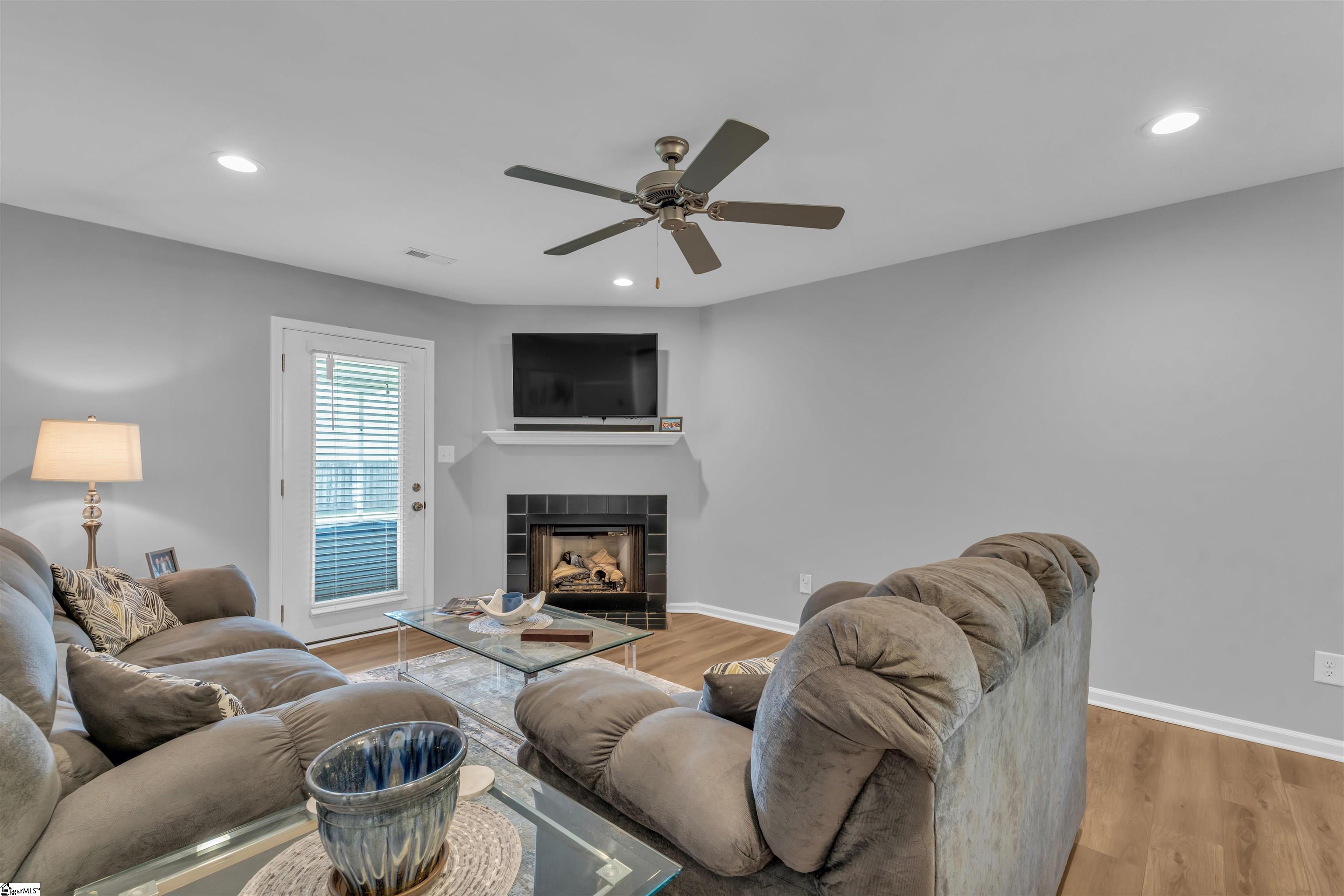 405 Santa Fe Road Moore, SC 29369 - Photo 9 of 24