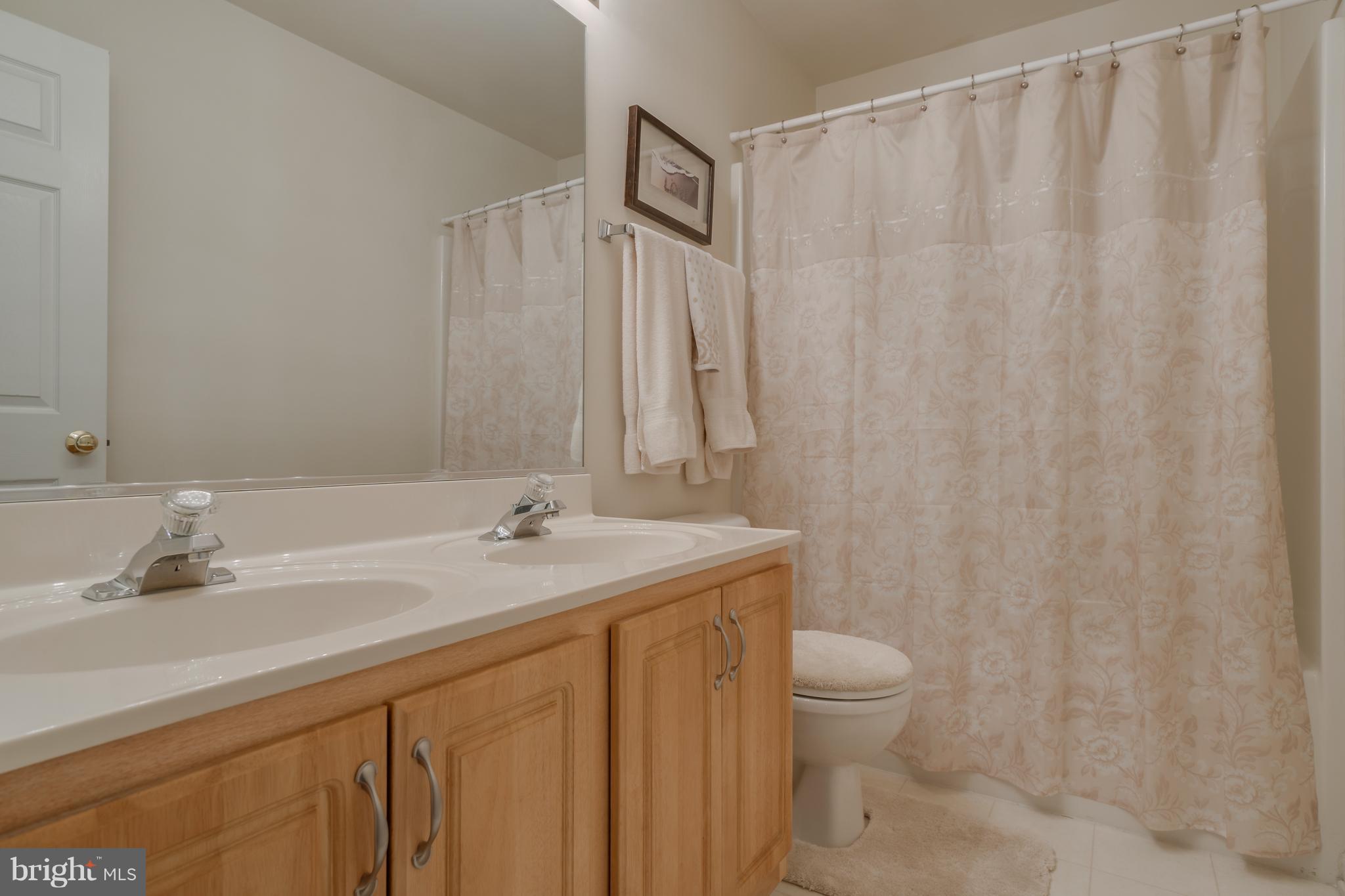 13 Ridgeway Road Stafford, VA 22556 - Photo 20 of 30 Upper Level Hall Bath