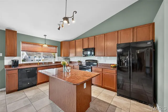 $489,000 | 3 Jamesport Court, O'Fallon, MO 63366