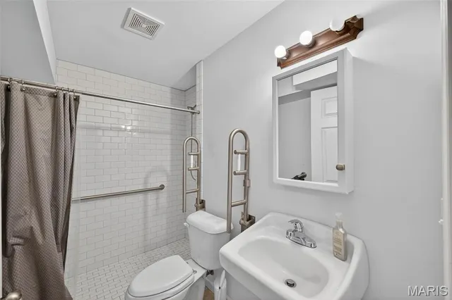 $489,000 | 3 Jamesport Court, O'Fallon, MO 63366