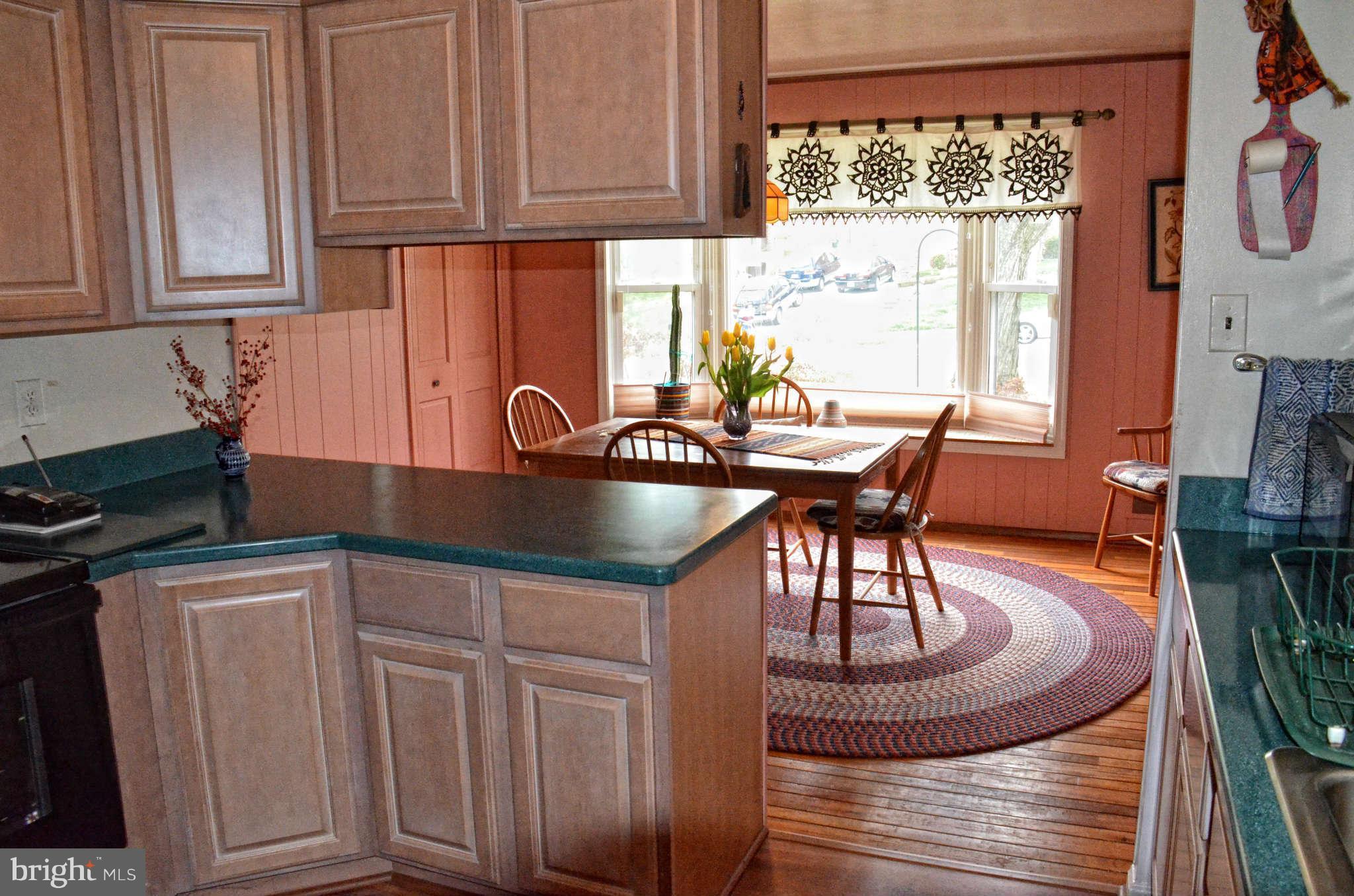 13307 Tamarack Road Silver Spring, MD 20904 - Photo 4 of 10 Kitchen
