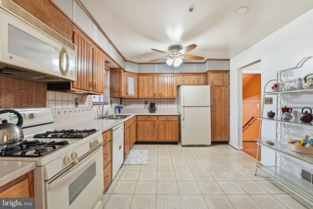 $475,122 | 12204 Chesterton Drive, Upper Marlboro, MD 20774