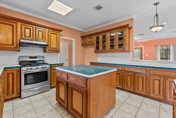 $435,000 | 6311 Avenue M, Santa Fe, TX 77510