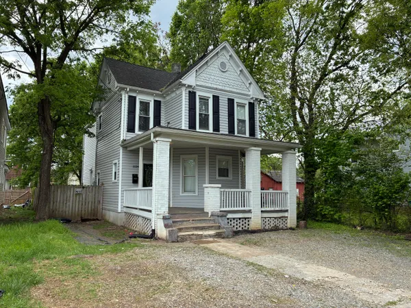$215,000 | 1524 Salem Avenue Southwest, Roanoke, VA 24016