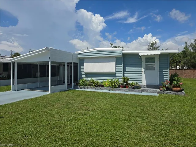 $149,000 | 9 Moonstone Circle, Unit M9, Naples, FL 34112