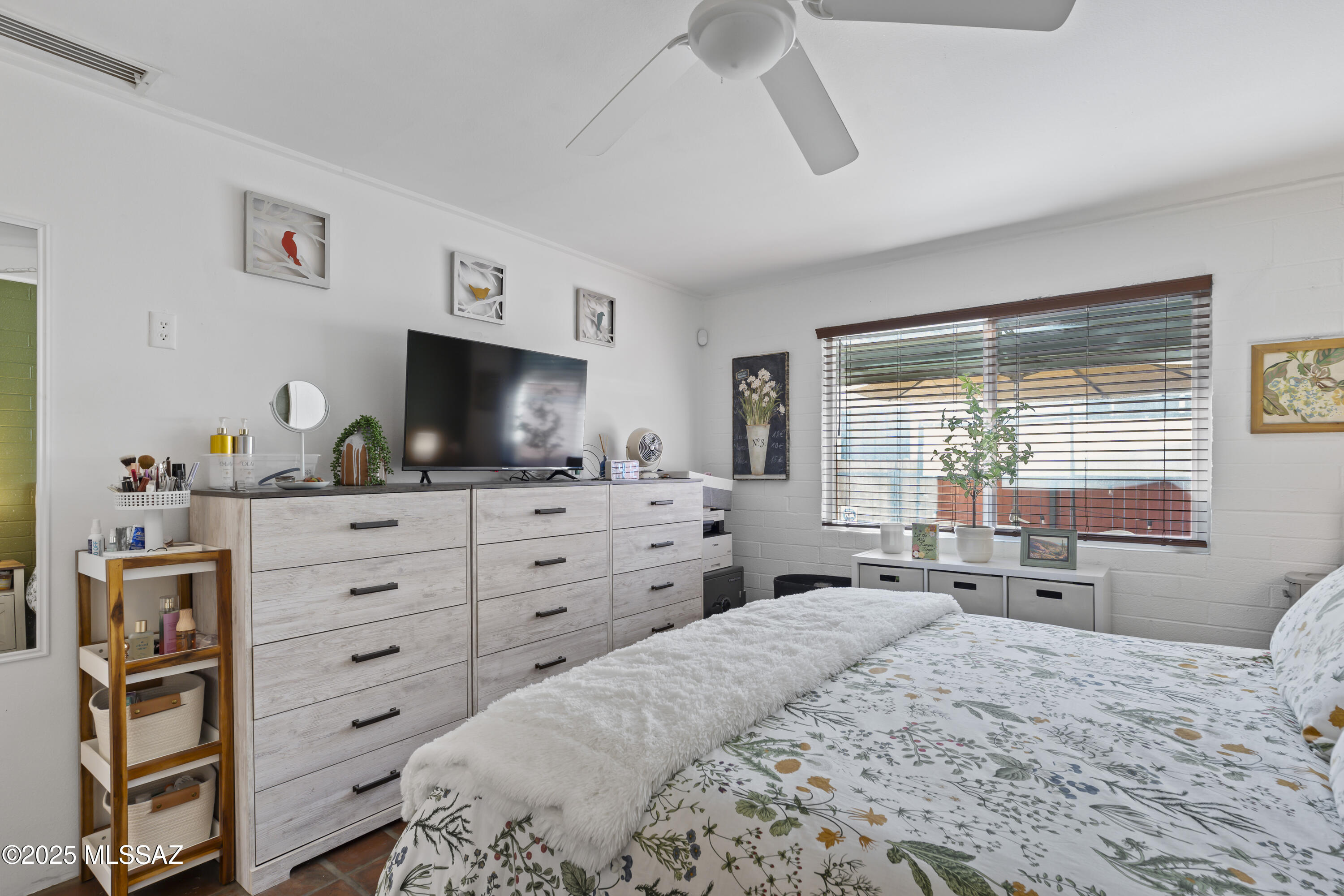 492 North Silverbell Road, Unit #A Tucson, AZ 85745 - Photo 18 of 33