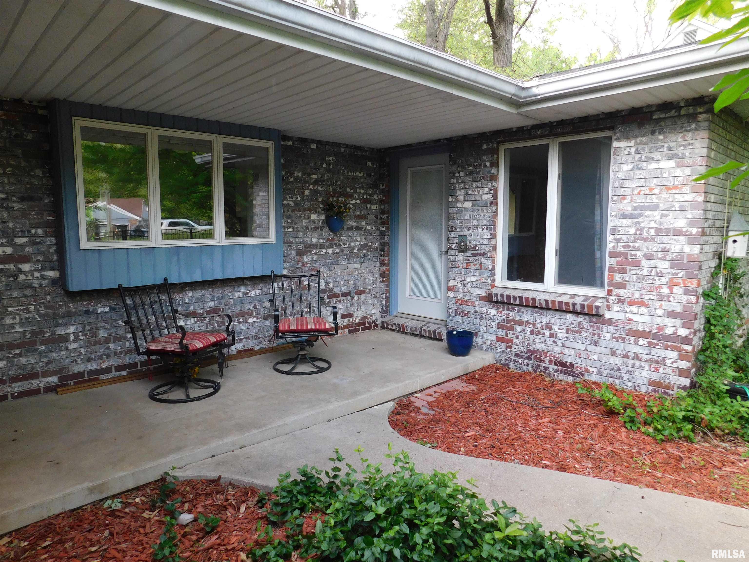 31 Penacook Drive Rochester, IL 62563 - Photo 4 of 41