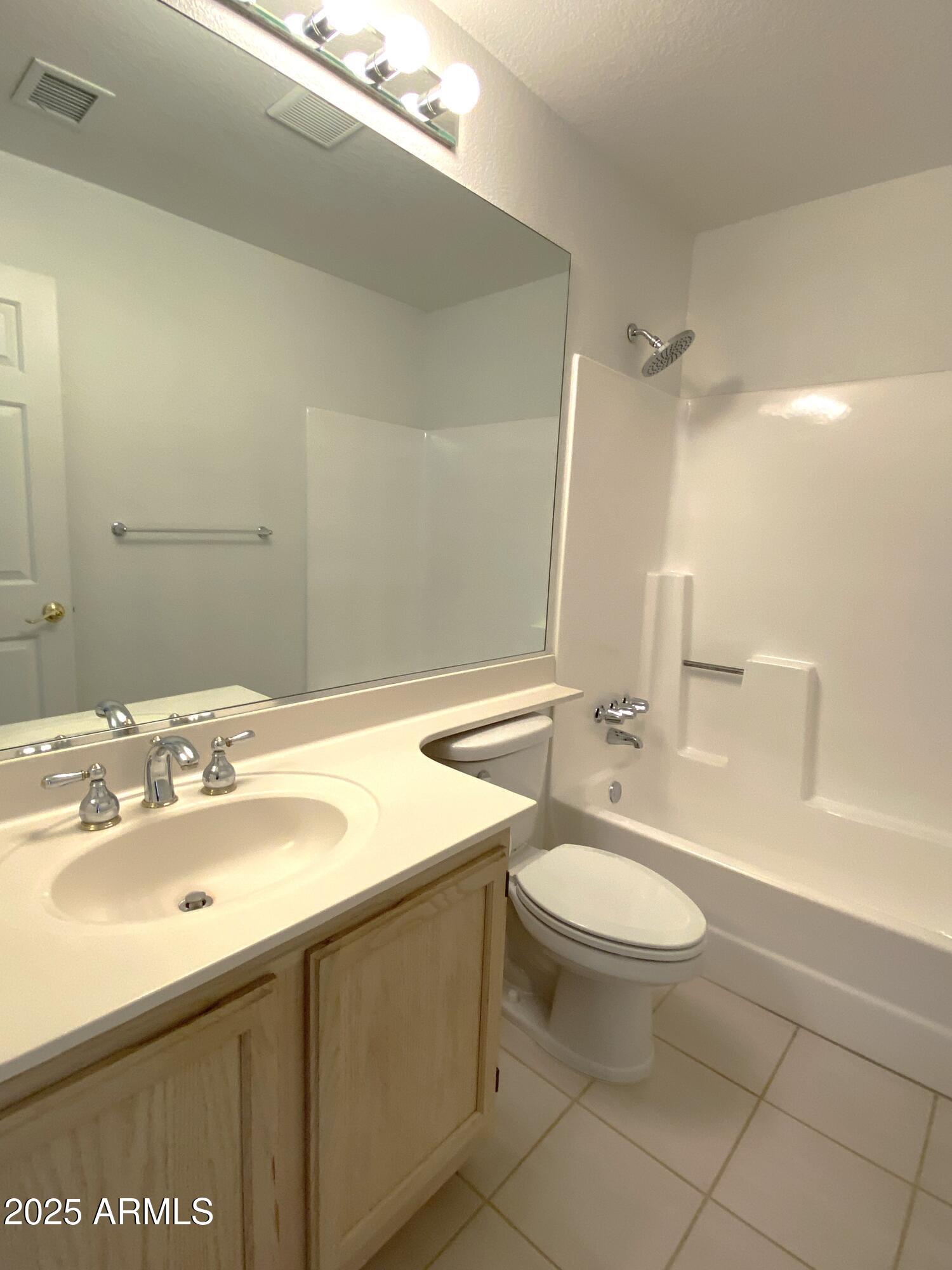 11843 North 91st Way Scottsdale, AZ 85260 - Photo 11 of 18 hall ba