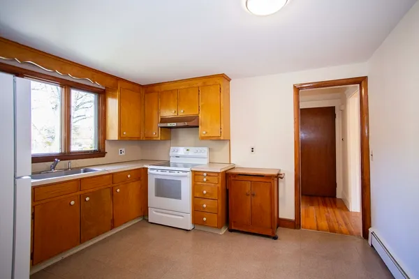 $2,250 | 36 Eustis Avenue, Unit 2, Wakefield, MA 01880