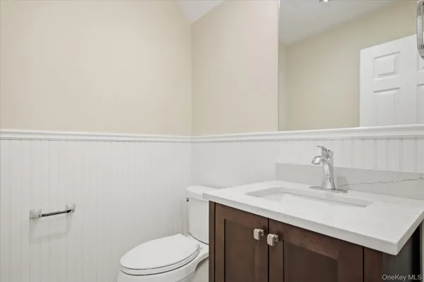 $798,000 | 7 Monitor Road, Smithtown, NY 11787