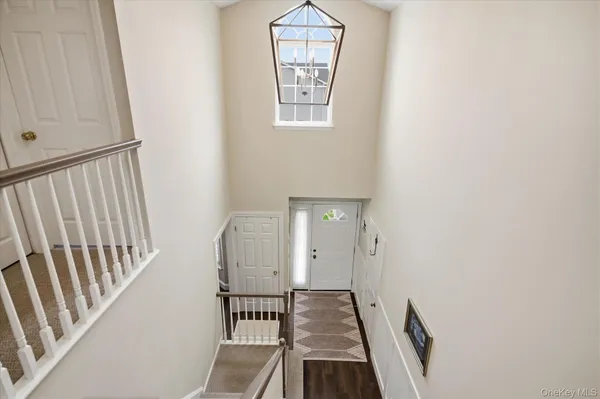 $798,000 | 7 Monitor Road, Smithtown, NY 11787