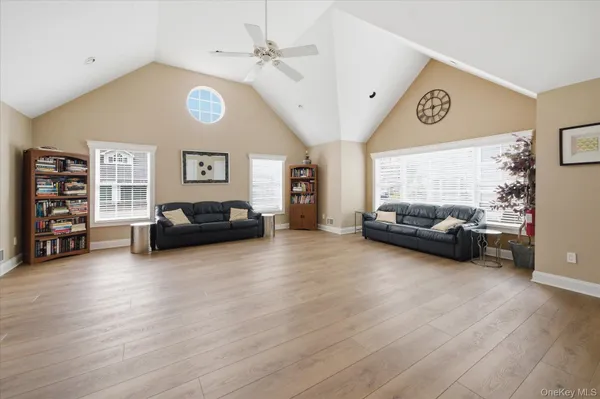 $798,000 | 7 Monitor Road, Smithtown, NY 11787